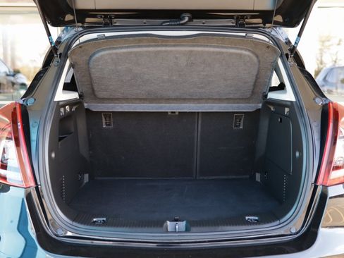 Used 2022 Buick Encore Preferred w/ Safety Package II image 24