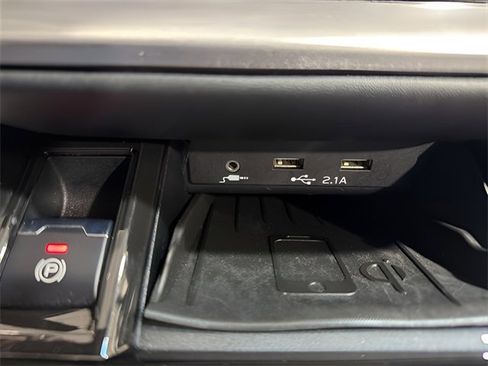 Used 2021 Subaru Outback Limited XT image 23