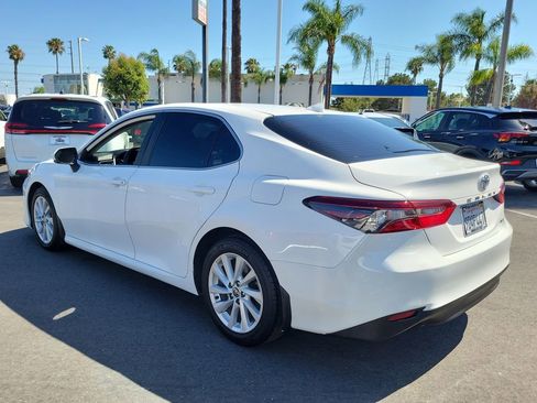 Used 2023 Toyota Camry LE w/ Convenience Package image 3