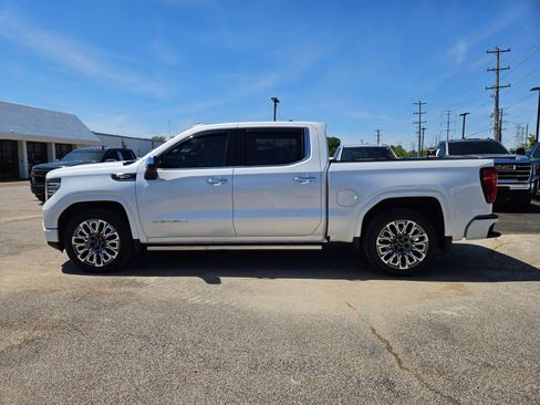 Used 2025 GMC Sierra 1500 Denali Ultimate image 2
