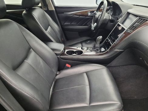 Used 2019 INFINITI Q50 Luxe w/ Essential Package (3.0T Luxe) AWD/4WD image 21