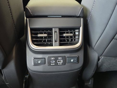 Used 2023 Subaru Outback Limited AWD/4WD image 20