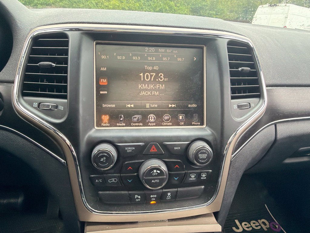 Used 2015 Jeep Grand Cherokee Limited w/ Luxury Group II AWD/4WD image 18