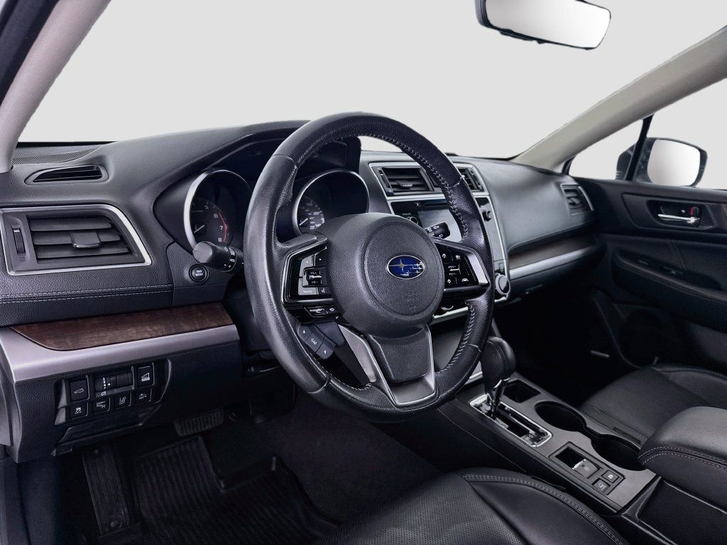 Used 2019 Subaru Outback 2.5i Limited AWD/4WD image 10