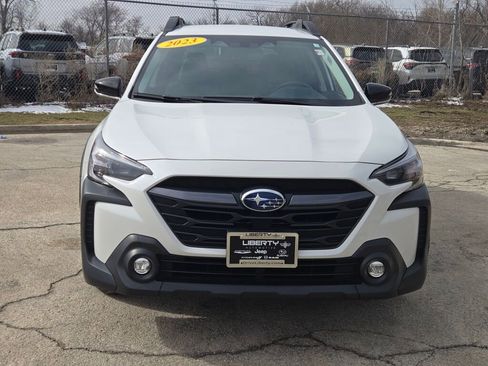 Used 2023 Subaru Outback Premium image 4