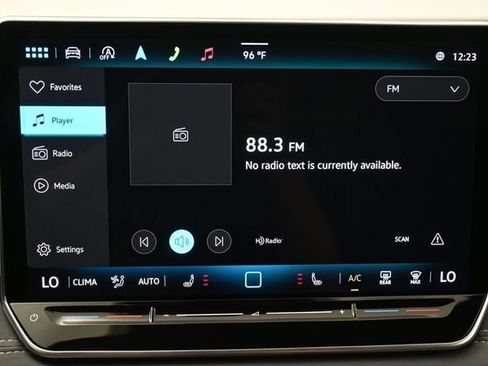 Used 2025 Volkswagen Tiguan SE R-Line AWD/4WD image 21