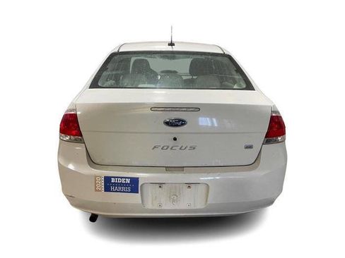 Used 2009 Ford Focus SE image 4
