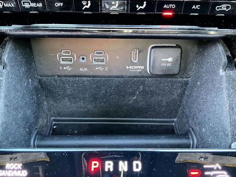 Certified 2023 Jeep Grand Cherokee L Overland AWD/4WD image 18