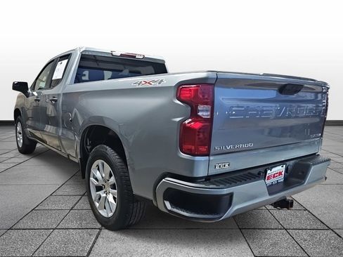 Used 2025 Chevrolet Silverado 1500 Custom image 7
