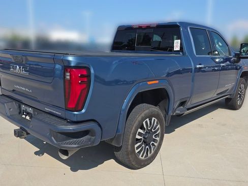 Used 2024 GMC Sierra 2500 Denali Ultimate AWD/4WD image 5