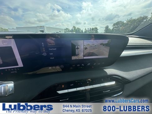 Used 2026 Buick Enclave Preferred AWD/4WD image 17