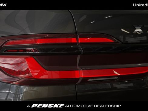 New 2026 BMW X7 M60i image 36