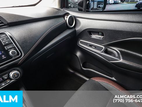 Used 2020 Nissan Versa SR w/ Convenience Package image 47