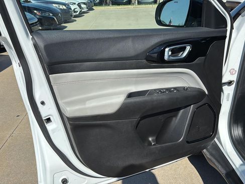 Used 2025 Jeep Compass Limited AWD/4WD image 10