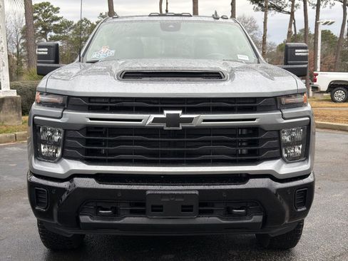 Used 2026 Chevrolet Silverado 2500 Custom w/ Custom Value Package image 3