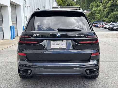Used 2027 BMW X7 xDrive40i w/ M Sport Package AWD/4WD image 3