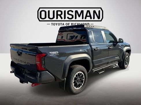 Used 2024 Toyota Tacoma TRD Off-Road w/ TRD Off Road Premium Package AWD/4WD image 5