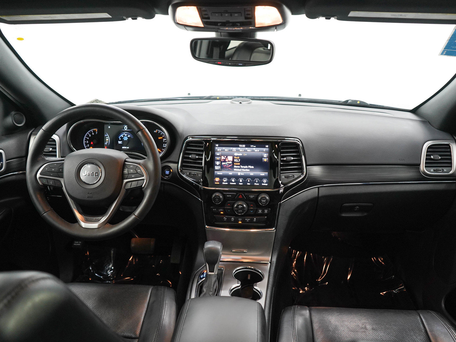 Used 2019 Jeep Grand Cherokee Limited w/ Luxury Group II AWD/4WD image 13