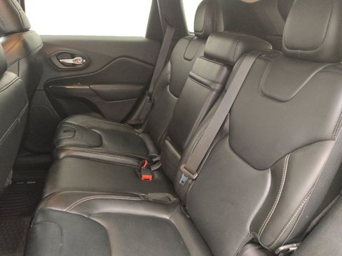 Used 2015 Jeep Cherokee Limited AWD/4WD image 18