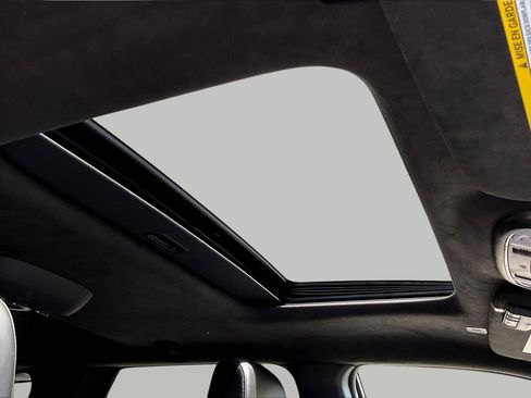 Used 2024 Dodge Durango R/T RWD image 29