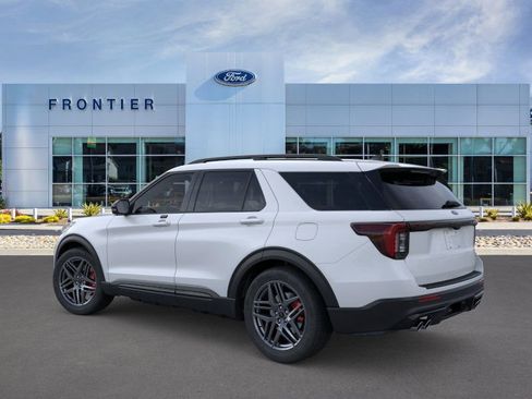 New 2026 Ford Explorer ST image 4