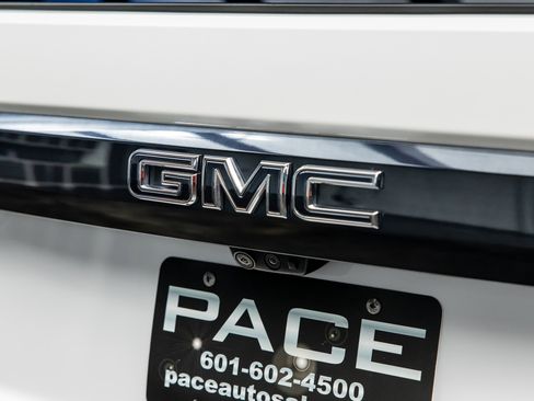 Used 2023 GMC Yukon XL Denali Ultimate image 20