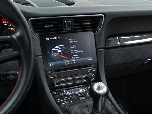 Used 2018 Porsche 911 GT3 RWD image 25