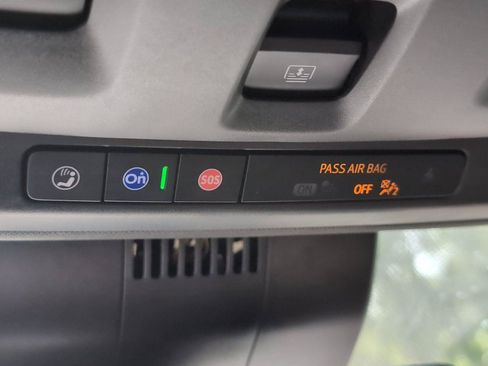 Used 2023 GMC Yukon AT4 AWD/4WD image 19