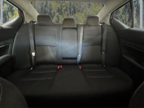 Used 2024 Nissan Altima 2.5 SV FWD image 15