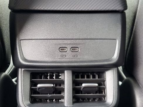 Used 2026 Chevrolet Equinox LT FWD image 11