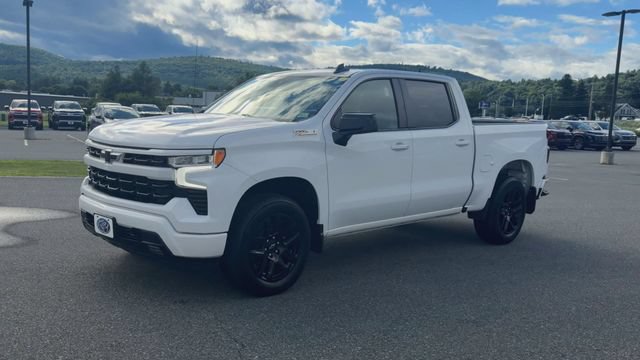 Used 2023 Chevrolet Silverado 1500 RST w/ Z71 Off-Road Package AWD/4WD image 4