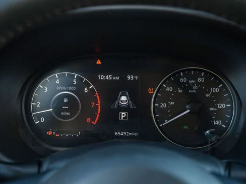 Used 2022 Nissan Kicks SR w/ Interior Electronics Package FWD image 23