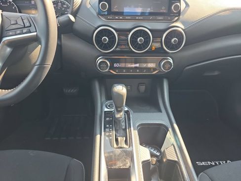 Used 2020 Nissan Sentra SV w/ Electronics Package FWD image 10