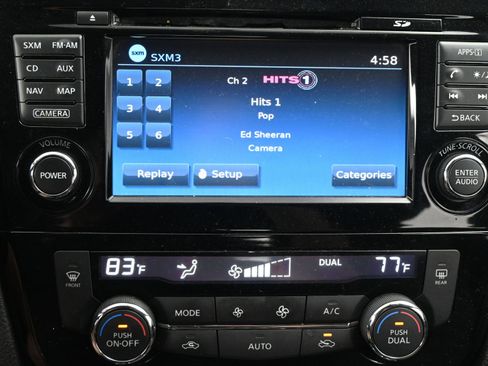 Used 2018 Nissan Rogue Sport SV w/ SV Technology Package image 16