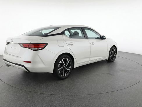 Used 2025 Nissan Sentra SV FWD image 9
