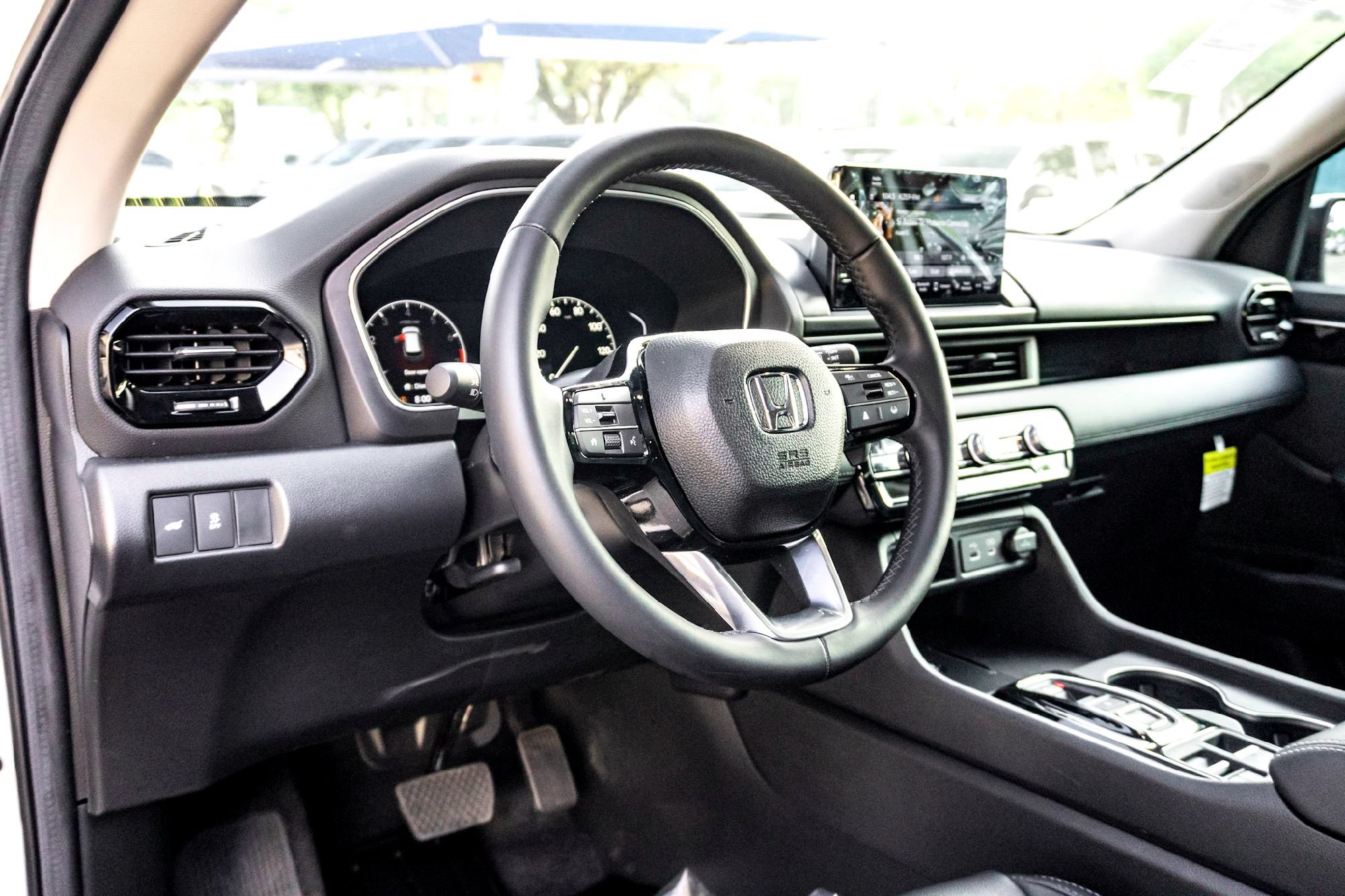 Used 2025 Honda Pilot EX-L image 15