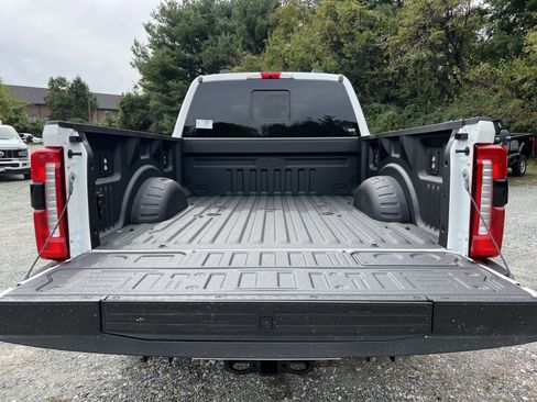 New 2026 Ford F250 Lariat w/ Black Appearance Package image 26