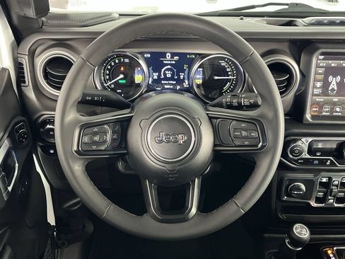 Used 2023 Jeep Wrangler Unlimited w/ 8.4" Radio Group AWD/4WD image 17