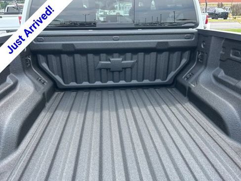 New 2026 Chevrolet Colorado Trail Boss w/ LPO, Tailgate Decal Package AWD/4WD image 29