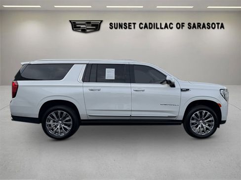 Used 2021 GMC Yukon XL Denali w/ Denali Ultimate Package image 2