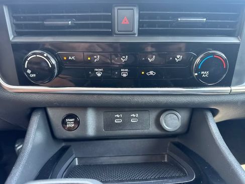 Used 2024 Nissan Rogue S AWD/4WD image 24