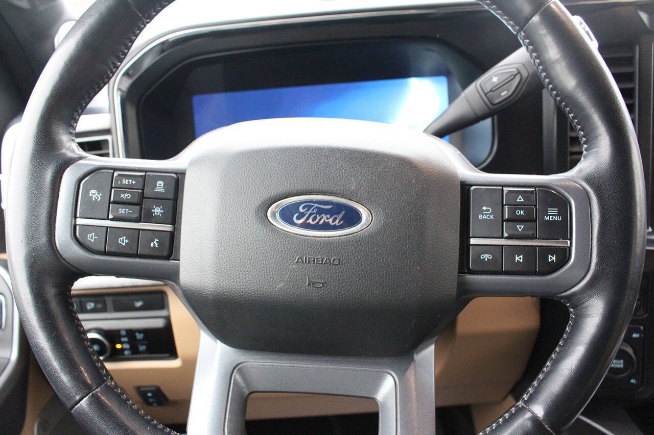 Used 2023 Ford F250 Lariat w/ Lariat Ultimate Package AWD/4WD image 12