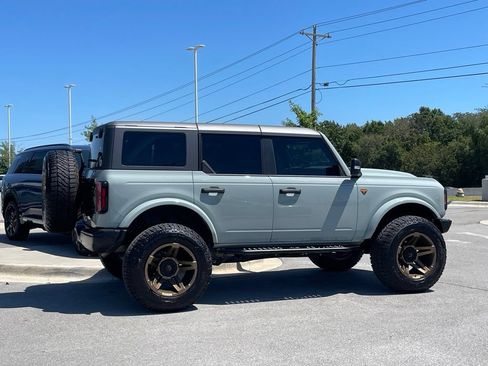 Used 2023 Ford Bronco Badlands w/ Sasquatch Package AWD/4WD image 8