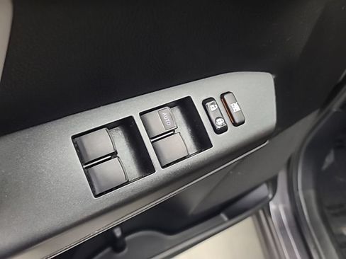 Used 2018 Toyota RAV4 XLE w/ Plus Extra Value Package FWD image 23