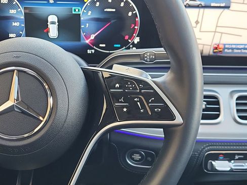 Used 2025 Mercedes-Benz GLE 350 4MATIC image 27