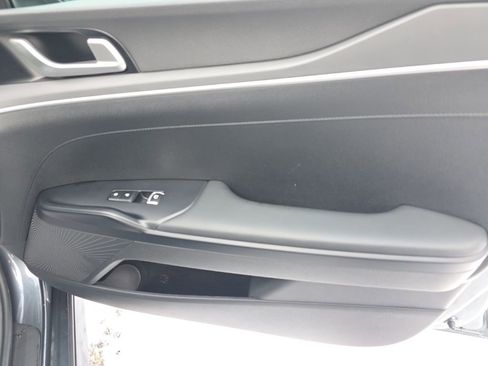 Used 2023 Kia K5 LXS image 19