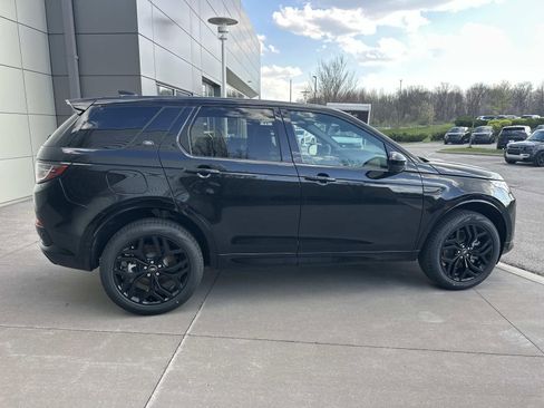 New 2026 Land Rover Discovery Sport Landmark AWD/4WD image 4
