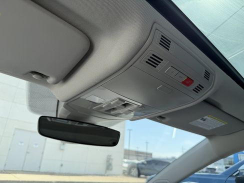 New 2026 Volkswagen Jetta SE FWD image 28
