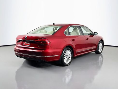 Used 2016 Volkswagen Passat 1.8T SE w/ Lighting Package image 5