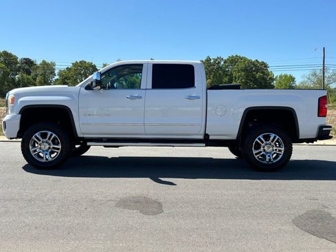 Used 2016 GMC Sierra 2500 Denali w/ Duramax Plus Package image 7